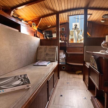 Quo Vadis Yacht Hotel Bari Exterior foto